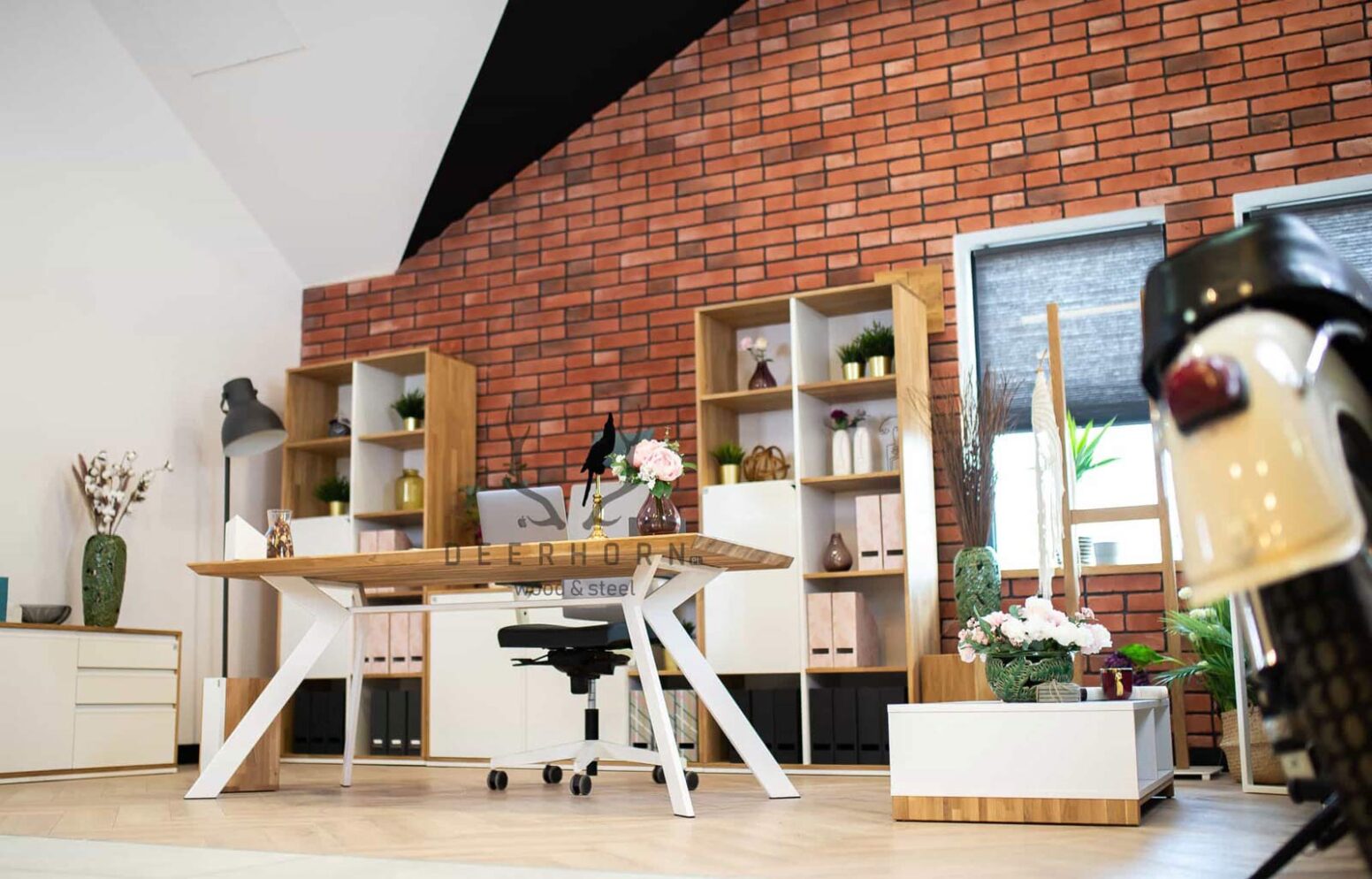 nábytek_deerhorn_pro_moderní_kancelář Nábytek deerhorn pro moderní kancelář