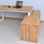 rohový psací stůl s dubovou deskou