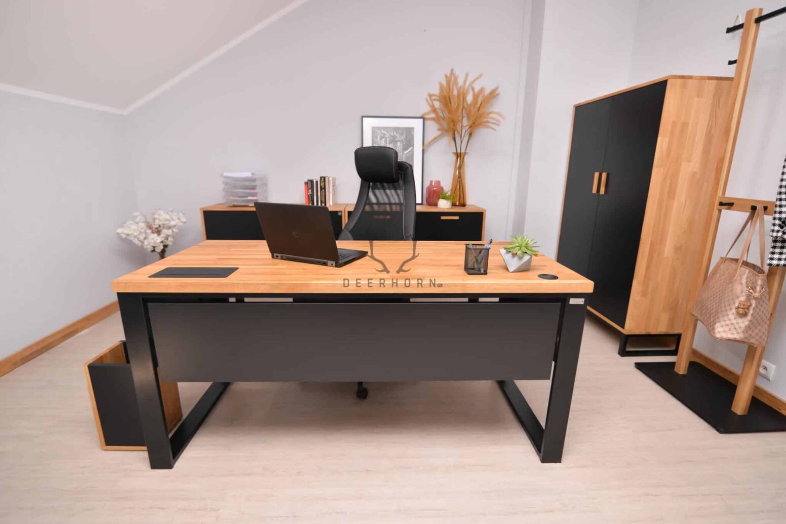 nábytek_office kancelářský nábytek