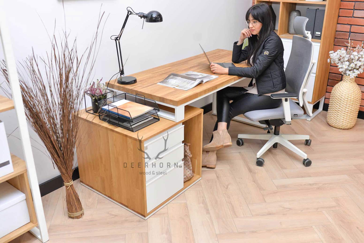 desk_loft_with_drawers podkrovní psací stůl se zásuvkami