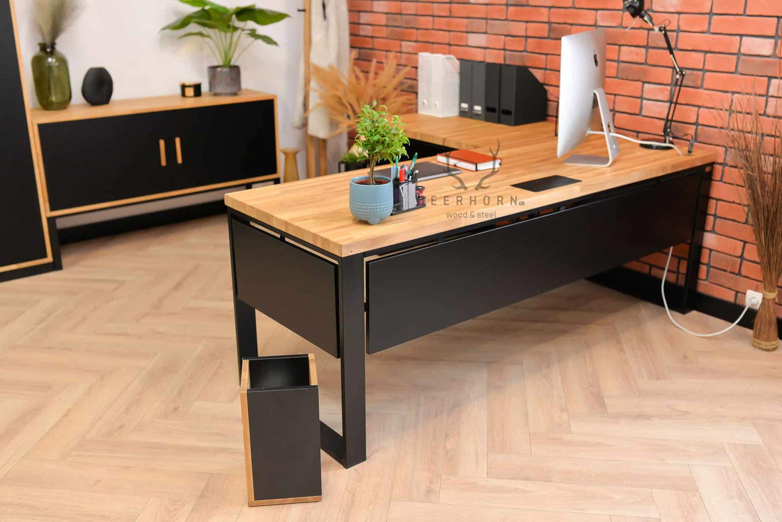 fashionable_desk_number módní rohový stůl