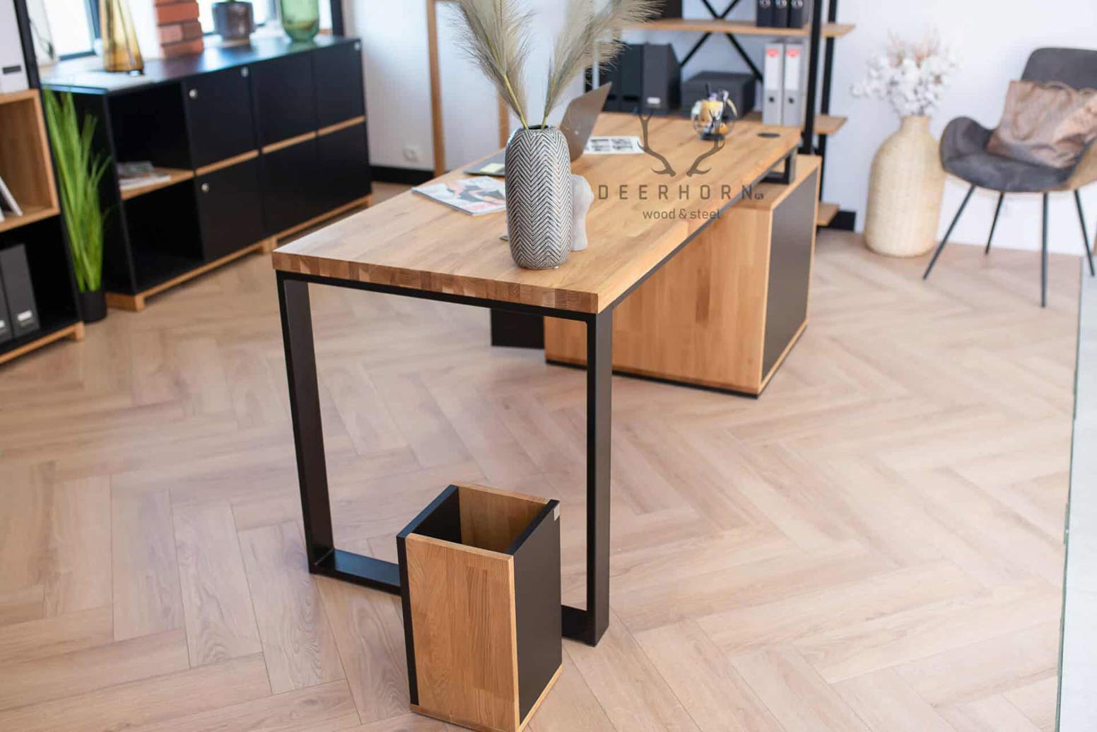 desk_loft stůl v podkroví