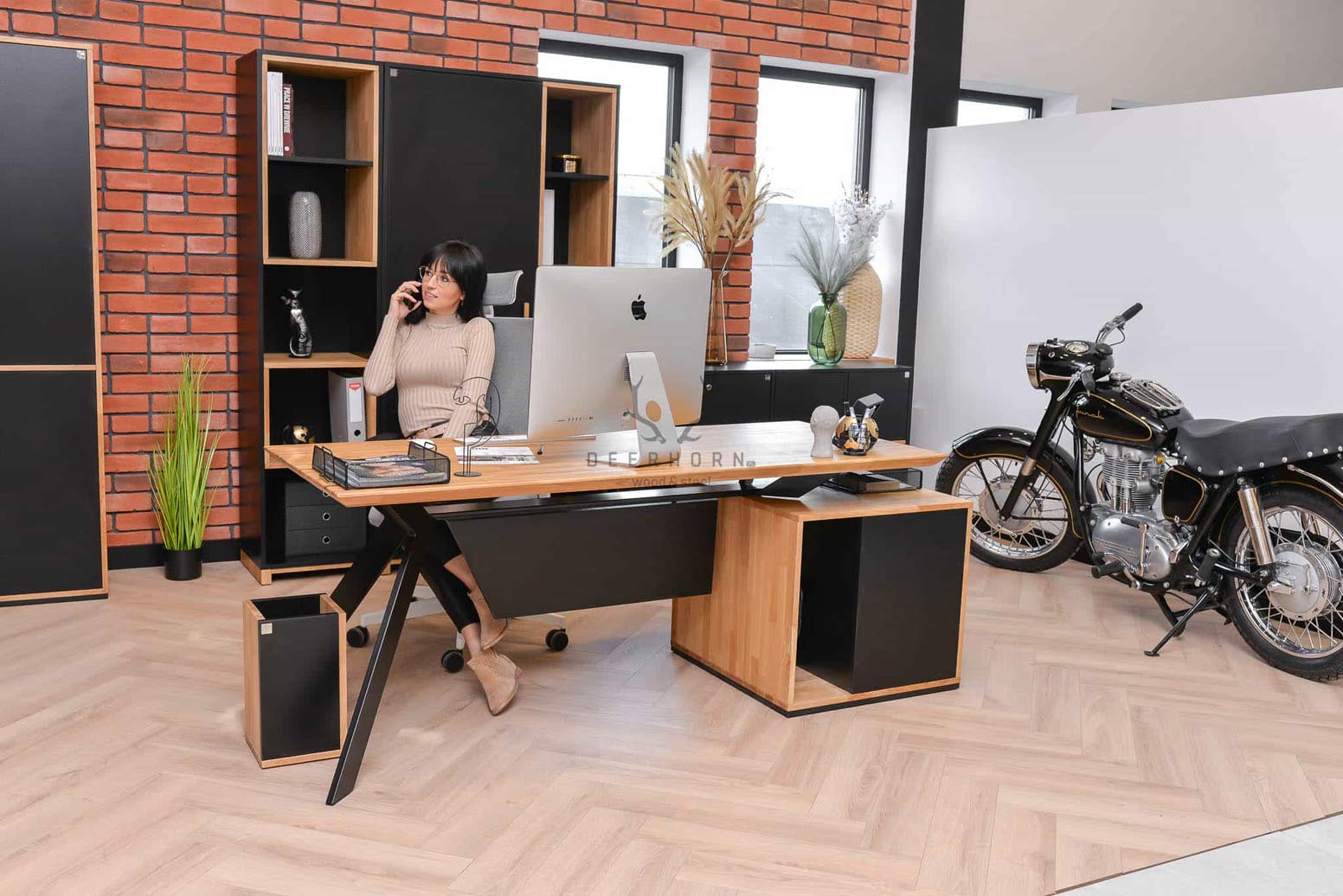 cabinet_desk skříňový stůl