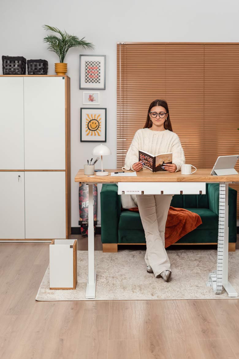 biale-standing-desk-dla-dziewczyny białe standing desk dla dziewczyny