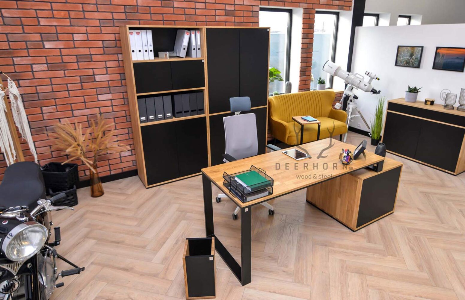 desk_industrial průmyslový stůl