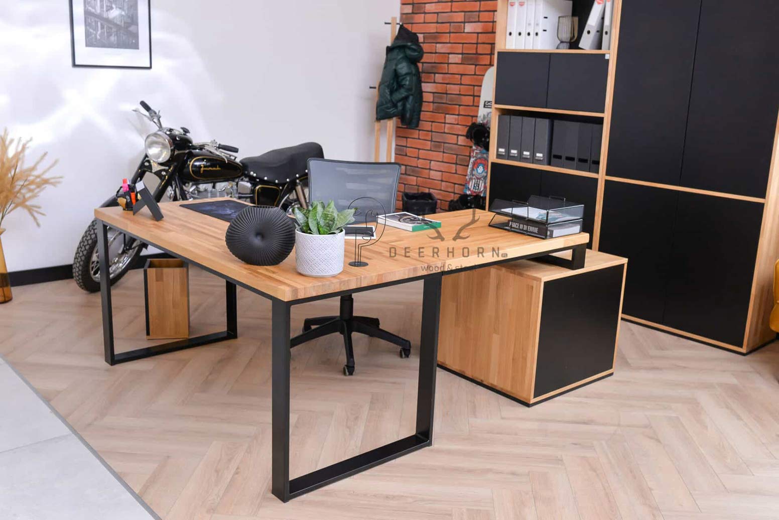desk_countertop_with_wood_top rohový stůl s dřevěnou deskou