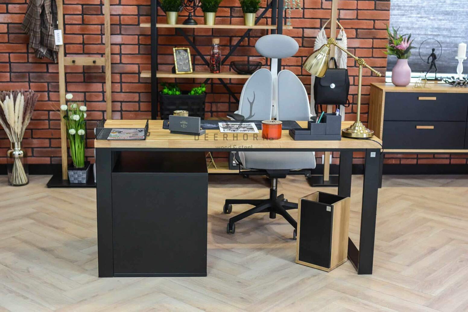 desk_for_work pracovní stůl