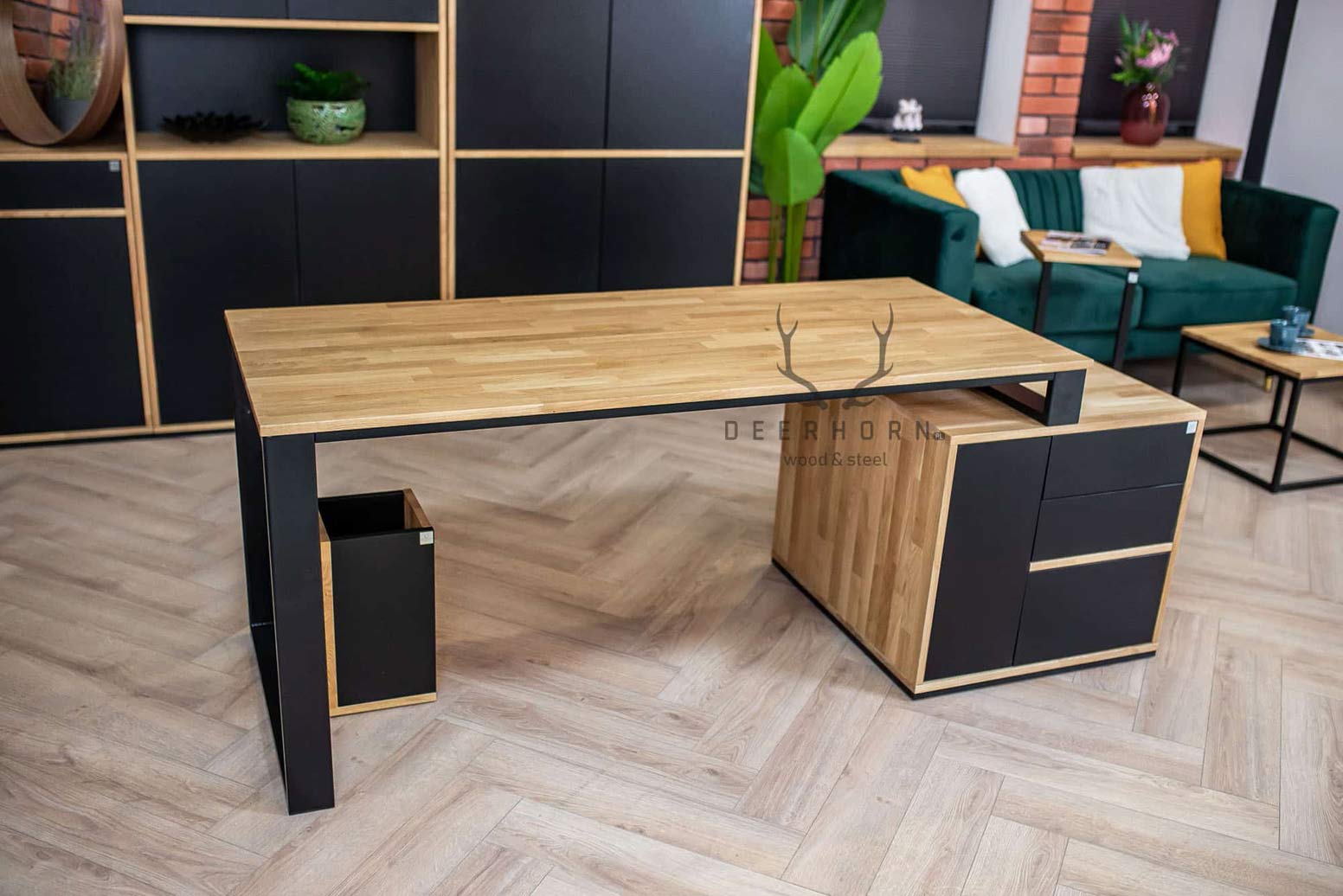 desk_loft stůl v podkroví