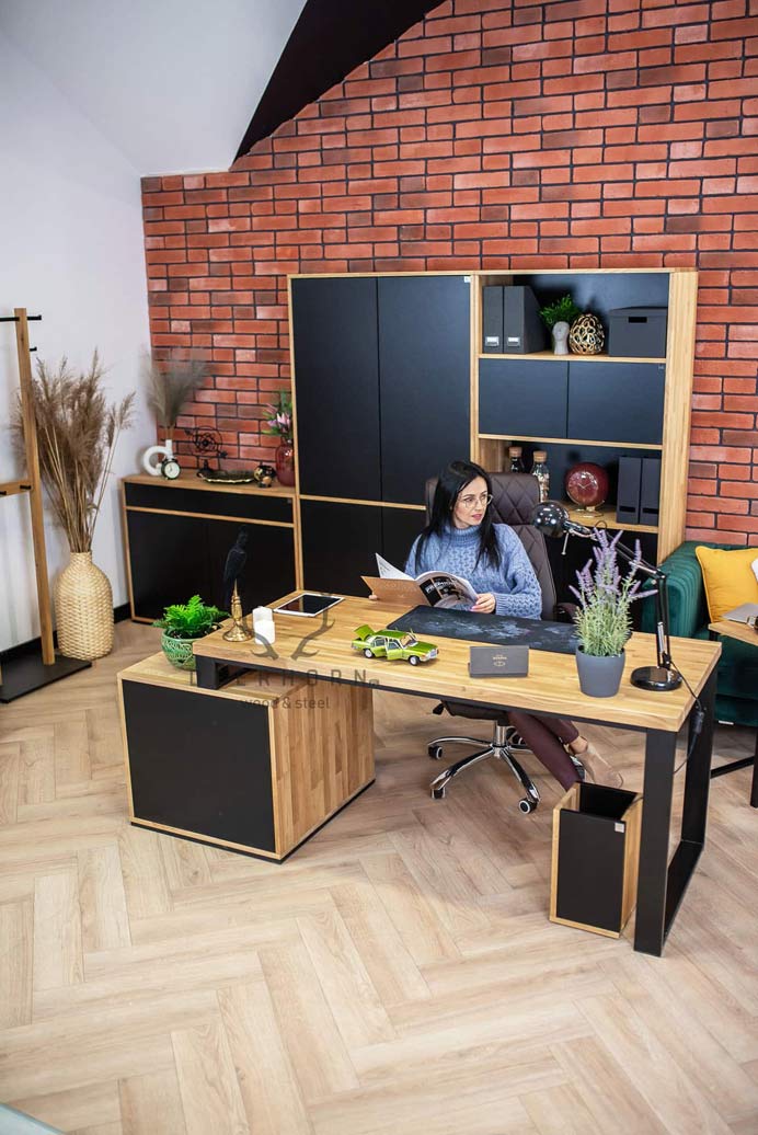 nábytek_loft_office_slim Loftová kancelář štíhlý nábytek