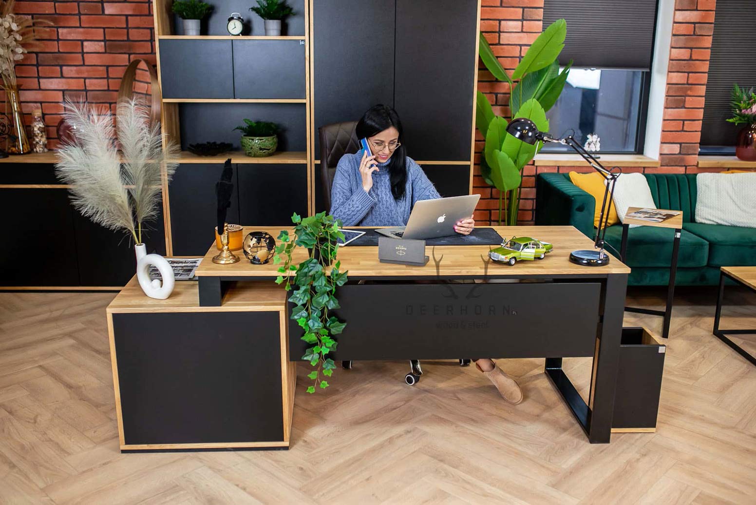 modern_desk moderní stůl