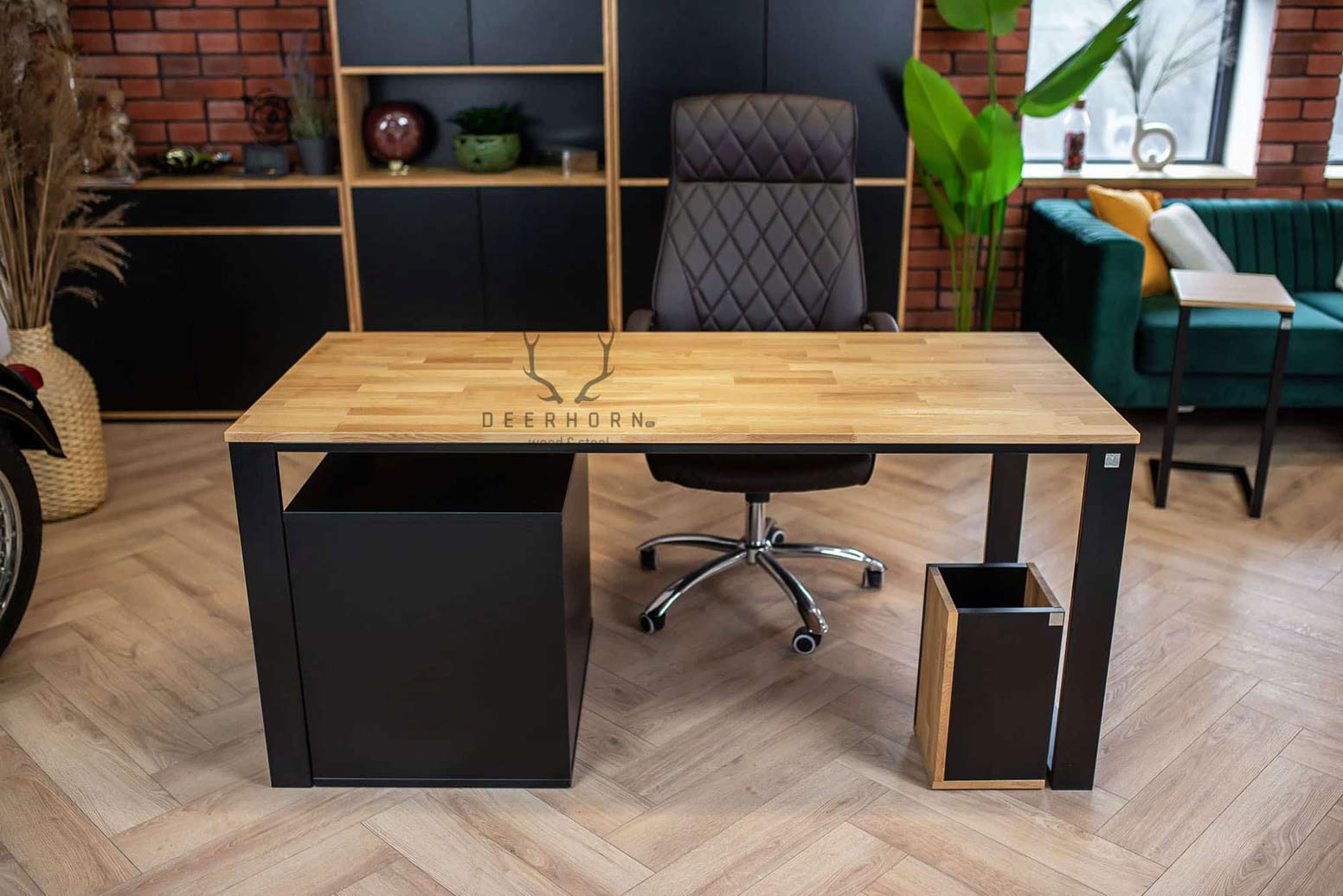 desk_loft stůl v podkroví