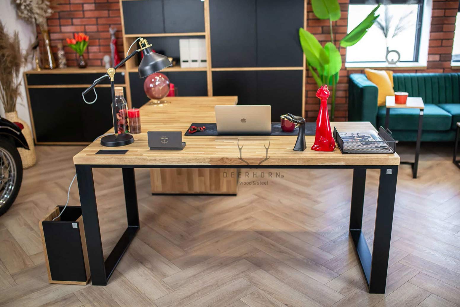 stable_desk stabilní stůl