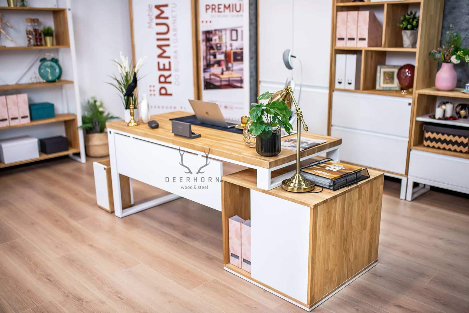 desk_deb dubový stůl
