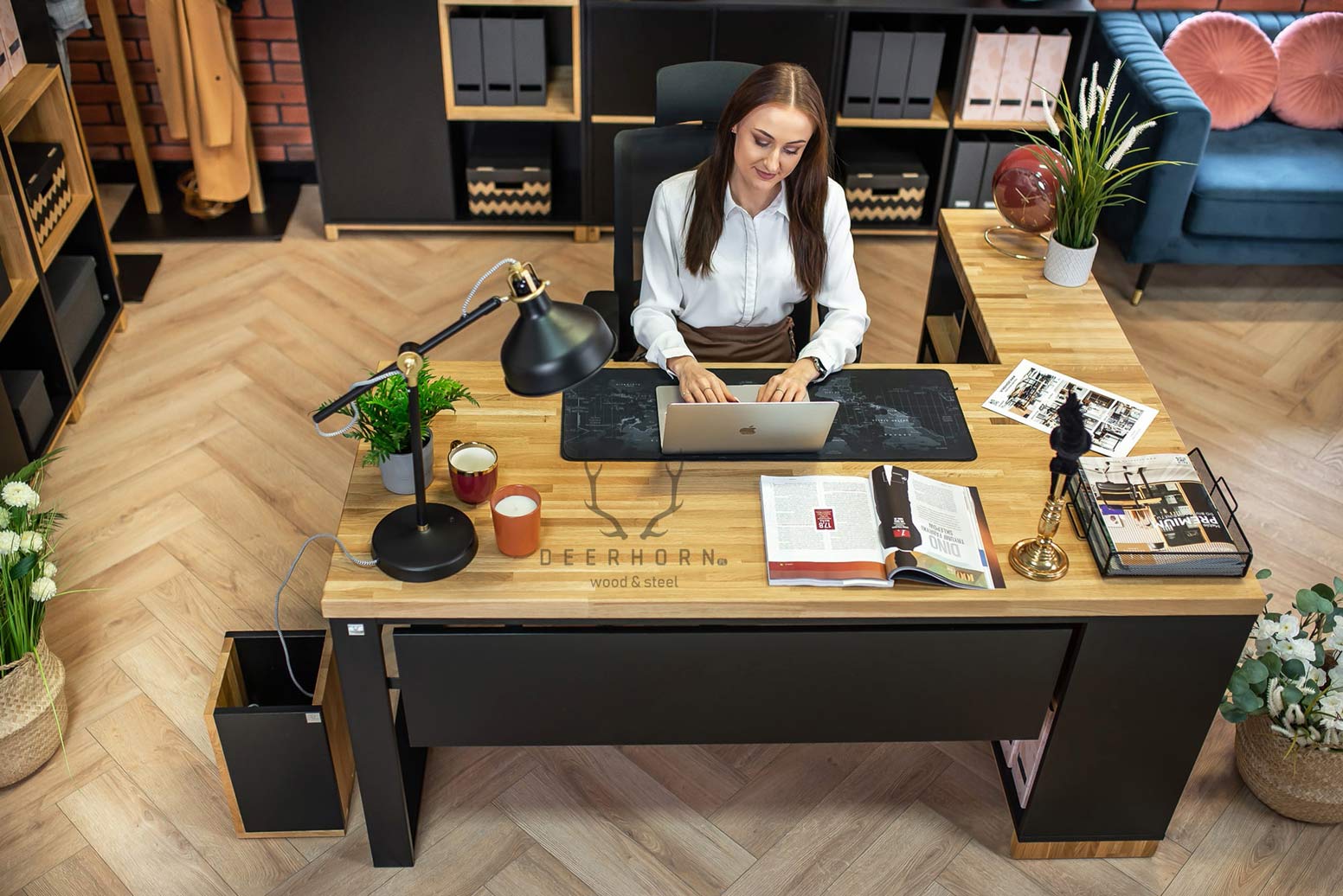 desk_wood_metal stůl dřevo kov