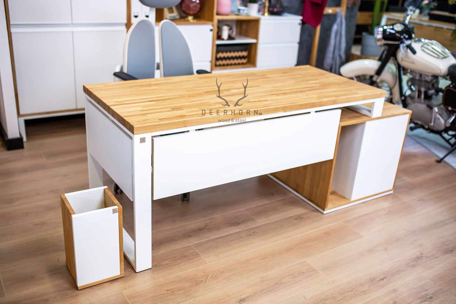 practical_desk praktický stůl