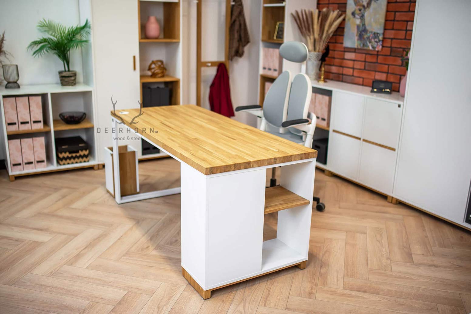 desk_white_premium prémiová bílá kancelář