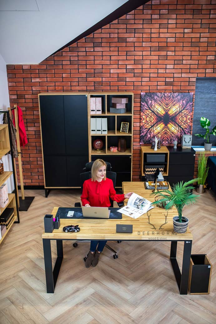 desk_lite_wood_deerhorn Stůl z masivního dřeva Deerhorn