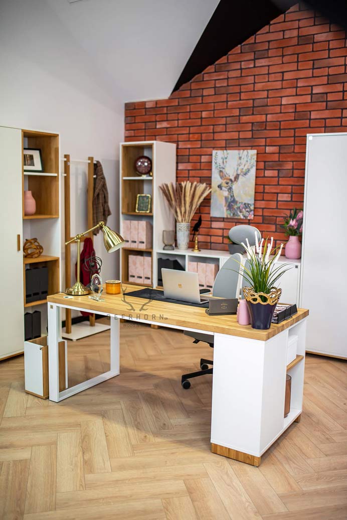 practical_desk praktický stůl