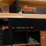 kabelová mřížka pro elektrický stůl