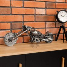 dekorativní doplňky pro kancelářský motocykl