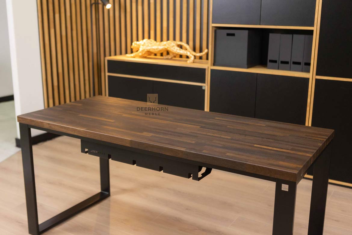 dřevěné skříňové stoly dřevěné kancelářské stoly s hnědou deskou