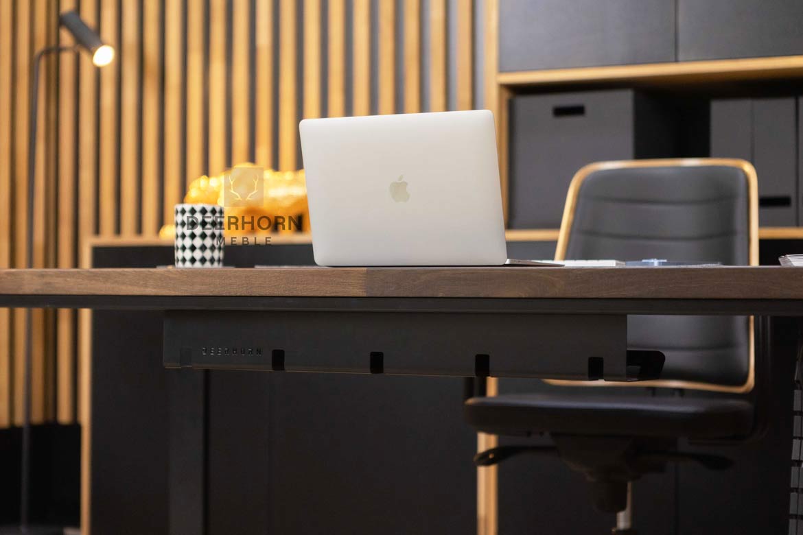 stůl s dřevěnou deskou psací stůl s dřevěnou deskou a organizérem pod stolem