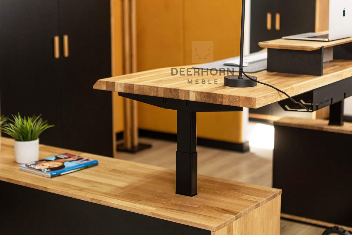 stůl s přírodní deskou stůl s přírodní deskou