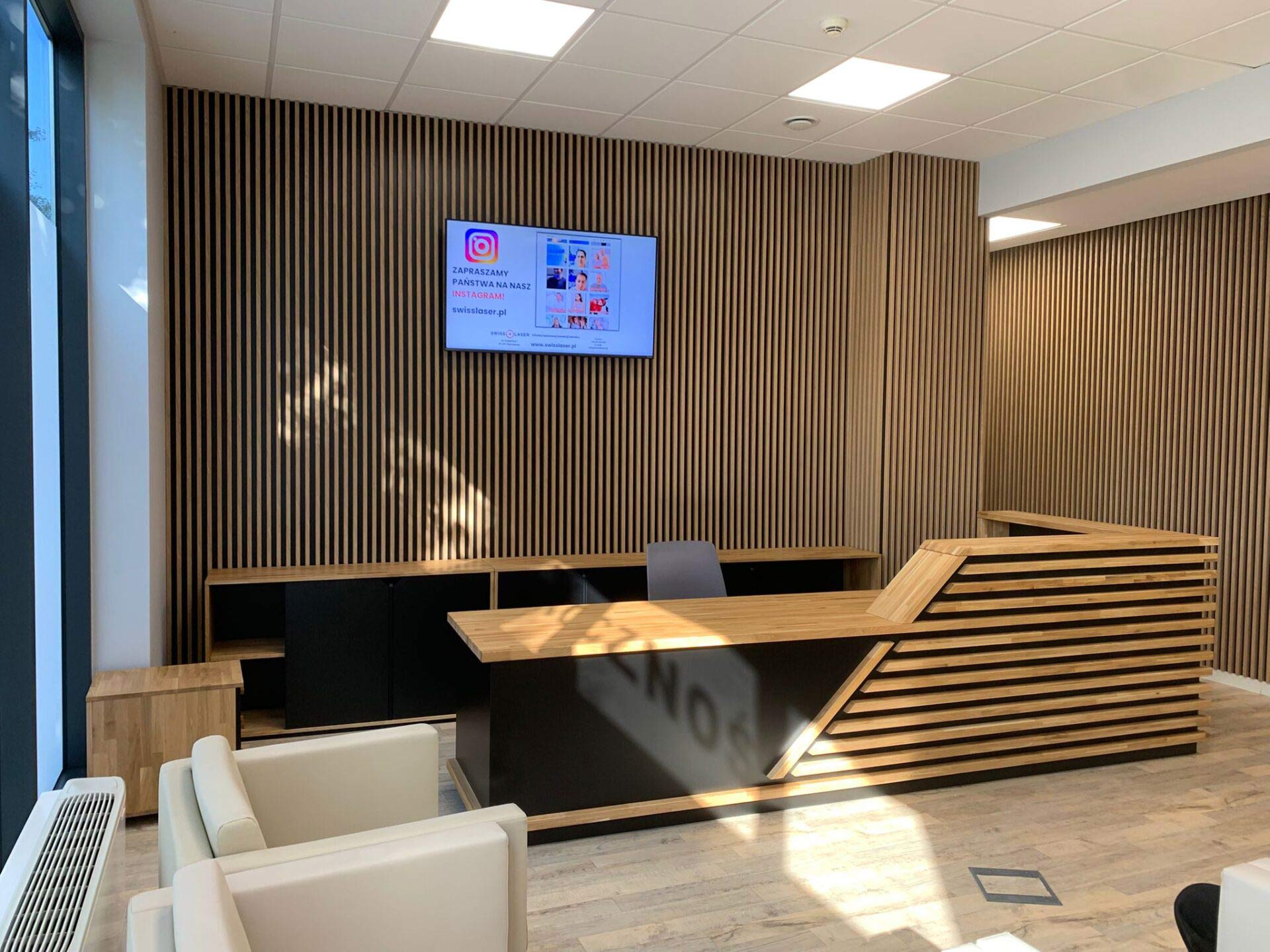 Prémiová recepce pro Swisslaser ve Varšavě