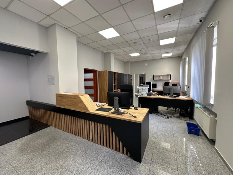 Kancelářský nábytek na míru pro společnost Smart Intech, Varšava