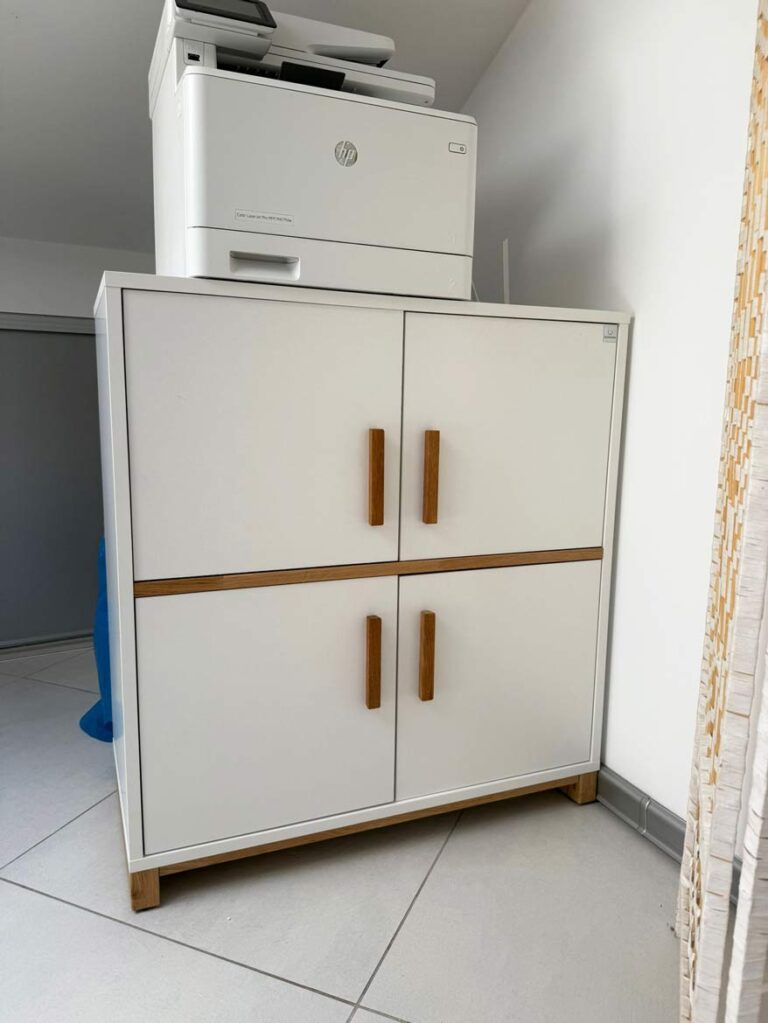 Komoda na míru pro firmu pana Marcina z Krakova