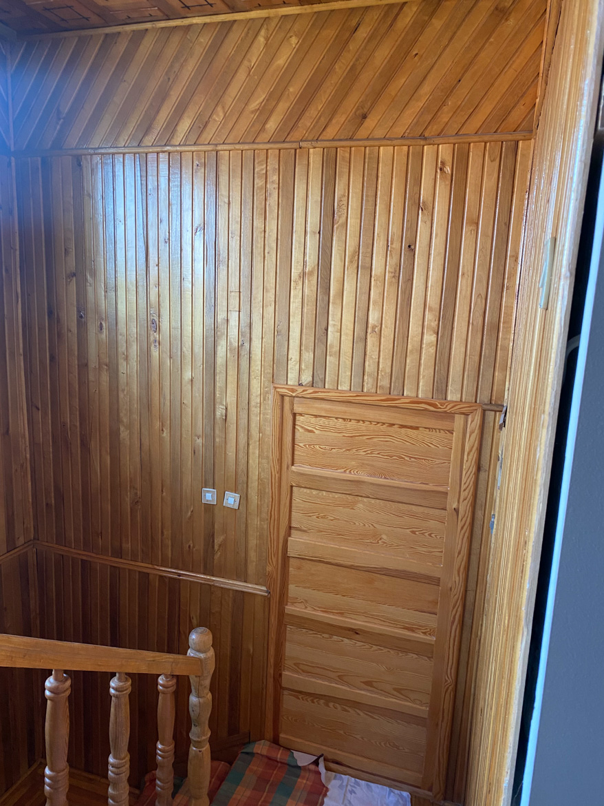 schodiště před renovací