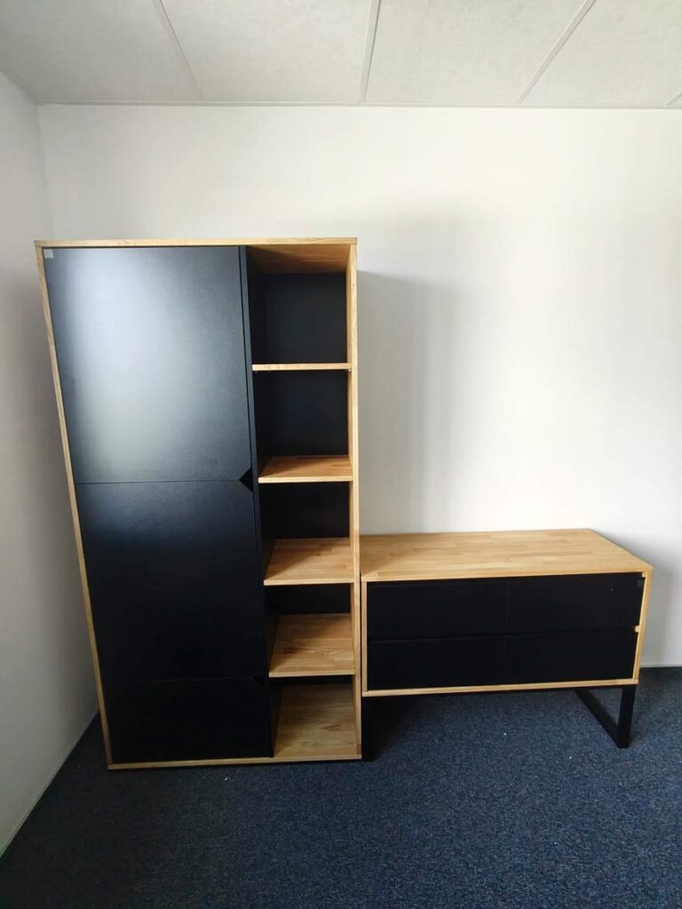 Malé kancelářské apartmá pro zdravotnickou společnost v Krakově