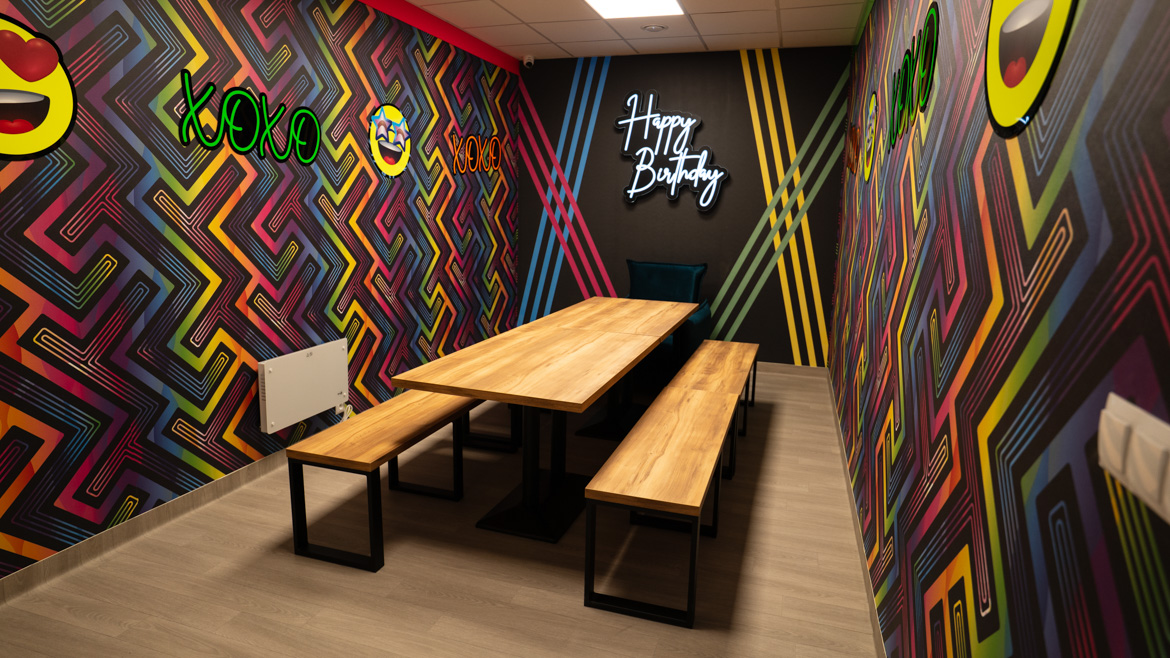Współpraca Xtreme Kids z Deerhorn, realizacja mebli dla sieci Xtreme