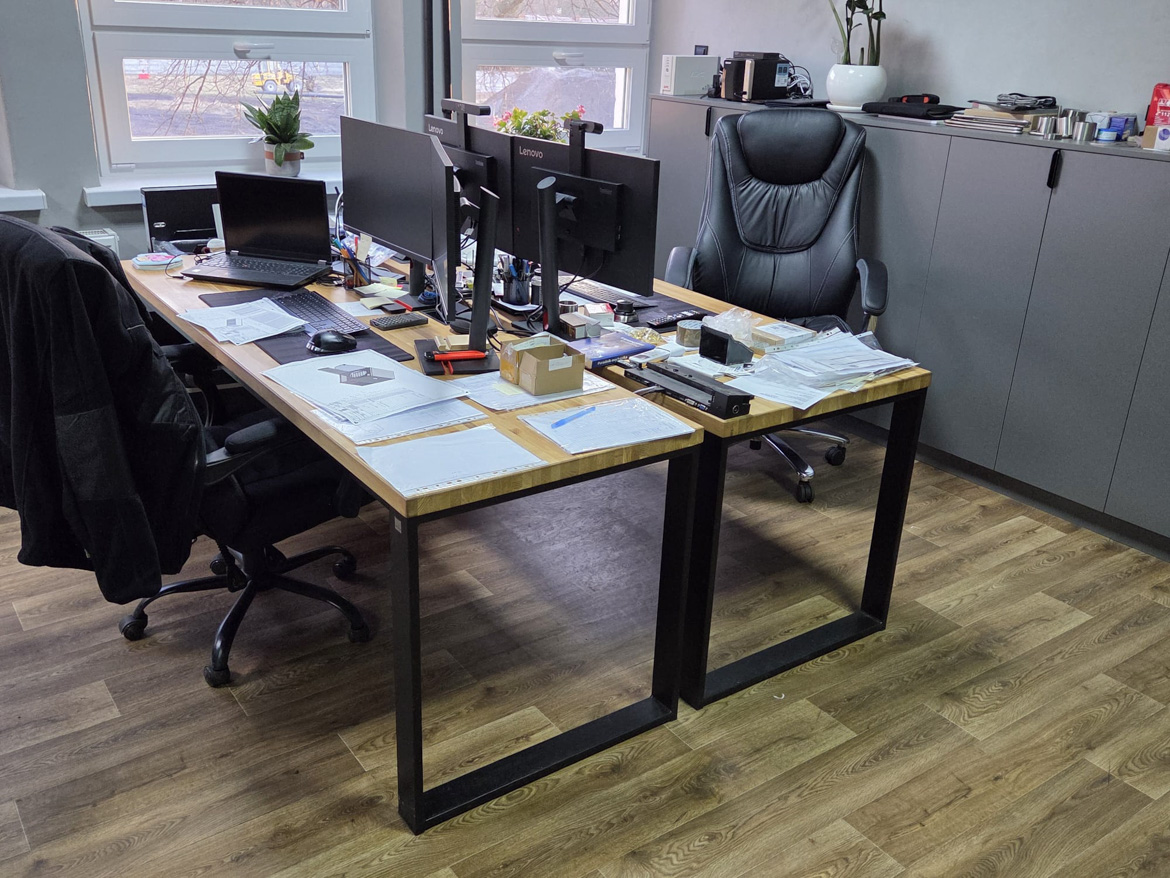 Stoly do kanceláří pro firmy z technických oborů - sub-wroclaw