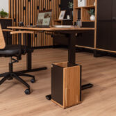 ergonomické pracoviště s elektricky výškově nastavitelným stolem a možností práce v sedě i ve stoje