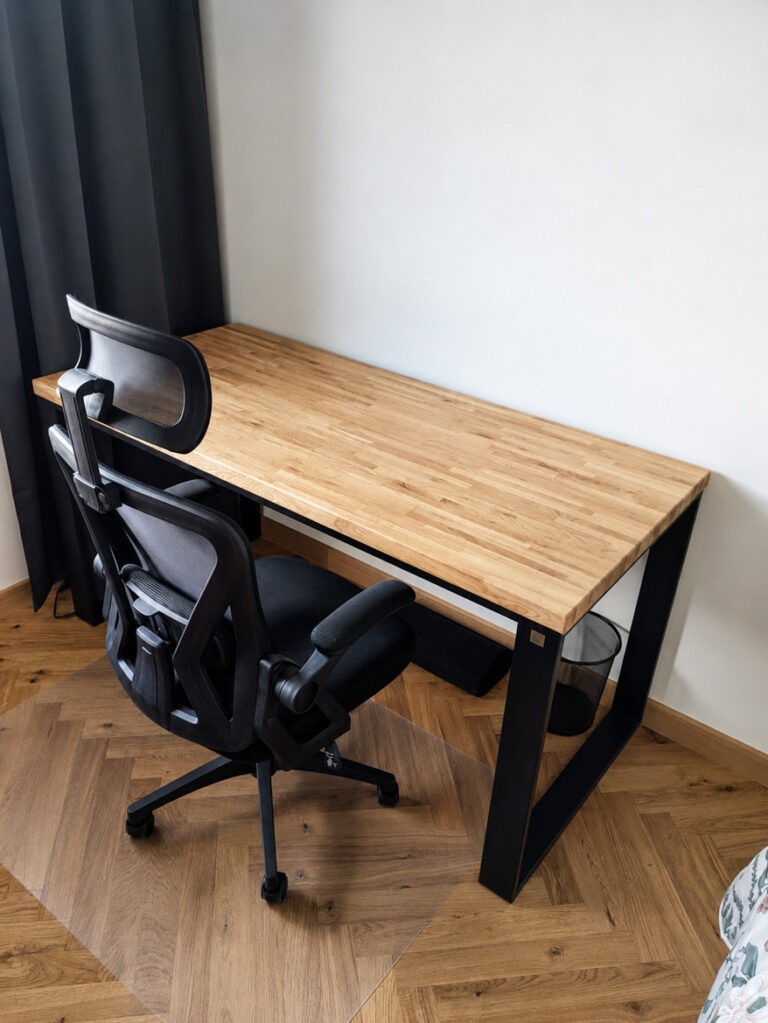 Dubový stůl 150x70 pro domácí kancelář pro pana Jakuba z Rzeszowa